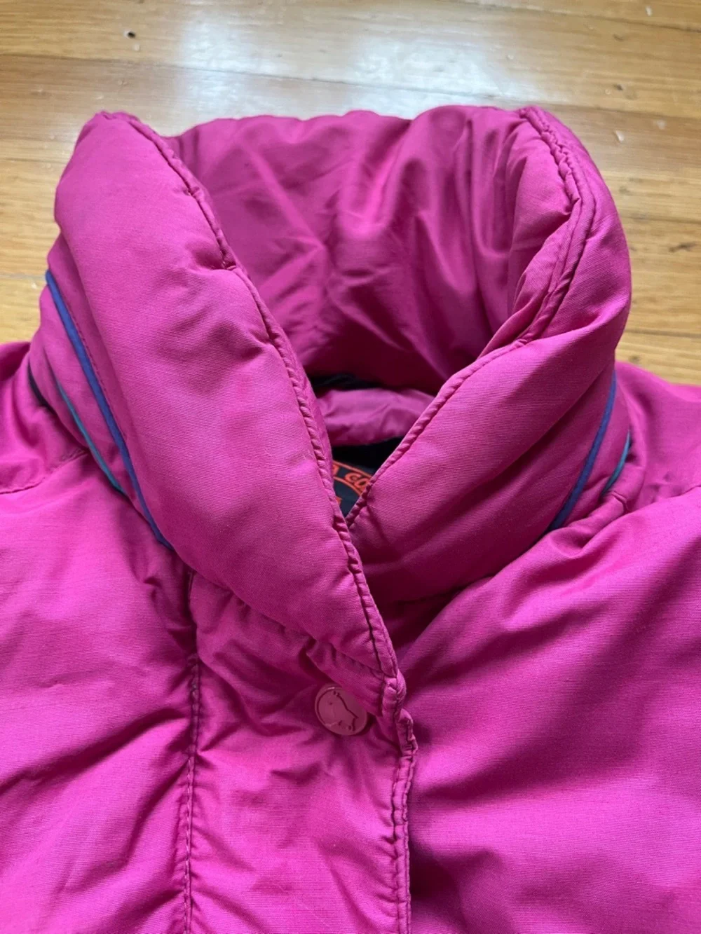 Vintage 80s retro duck down ski jacket bubble coat pink cropped M mountain goat